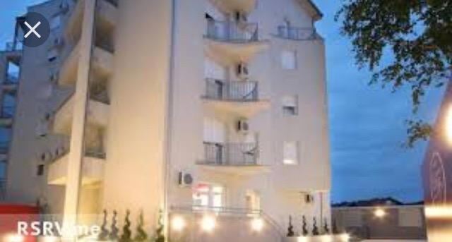 Holiday Wing Apartment 2 Jagodina Eksteriør billede